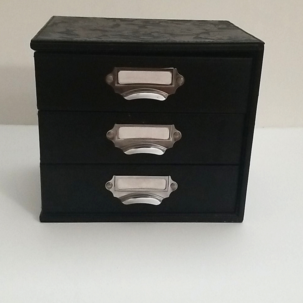 💕HP💕 Black Faux Leather Storage Box